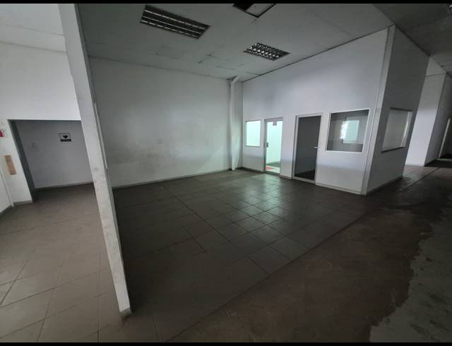3,000M² WAREHOUSE TO LET IN CITY & SUBURBAN